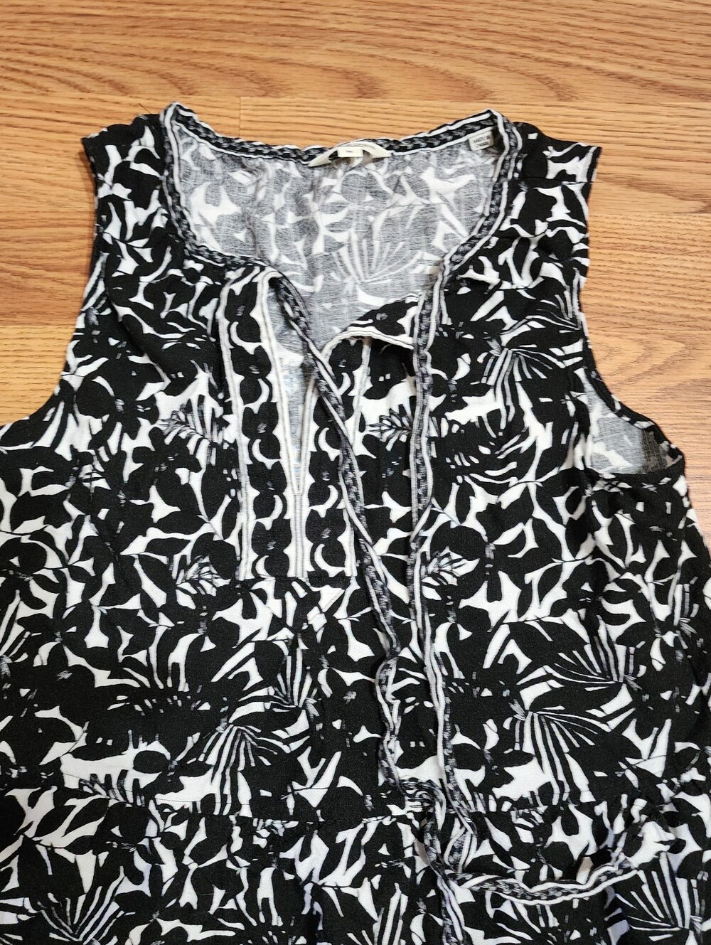 Max Studio London Tiered Maxi Dress Medium Black White Tank Lightweight Tassels - Picture 5 of 12